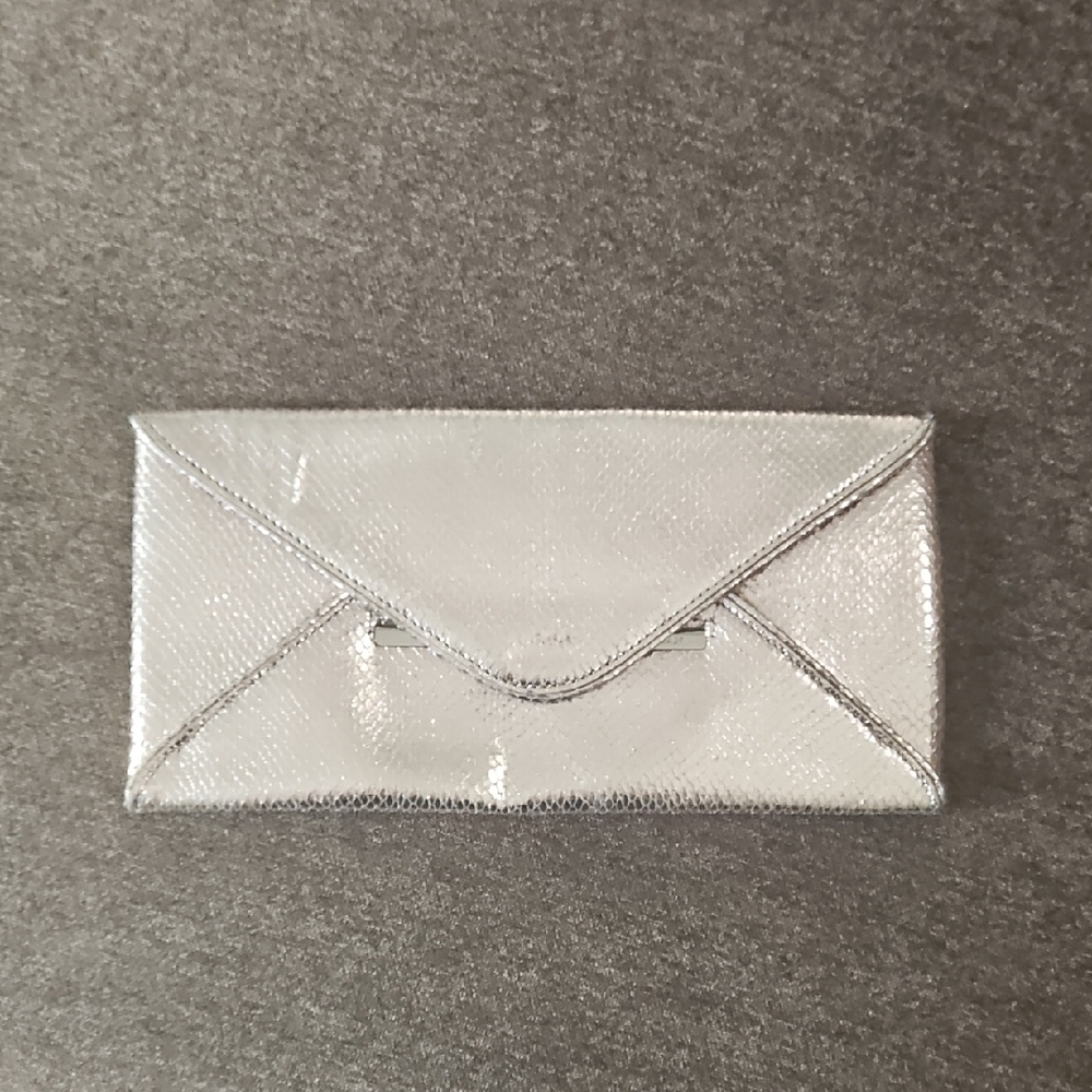 BCBG Elegant PewtwClutch